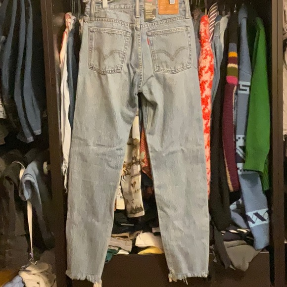 NWT Levi’s wedgie jean - Picture 6 of 6